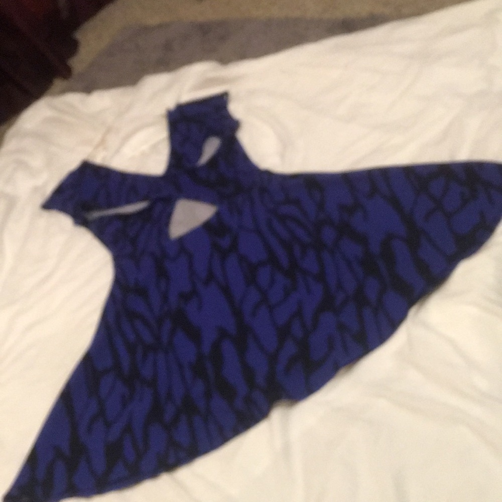 2B Bebe Skater Dress - Picture 5 of 6